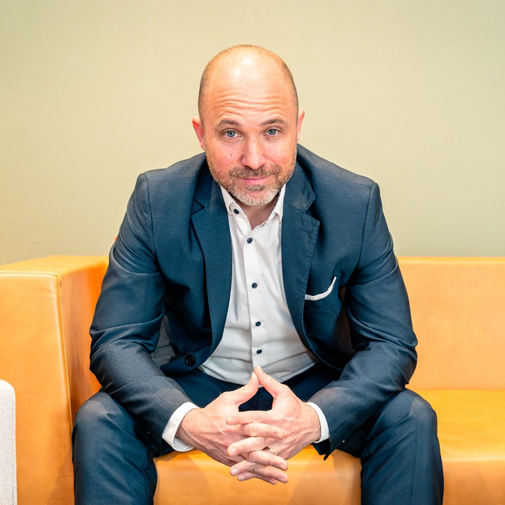 Gaber Marolt predavatelj direktor podjetja LOGOS